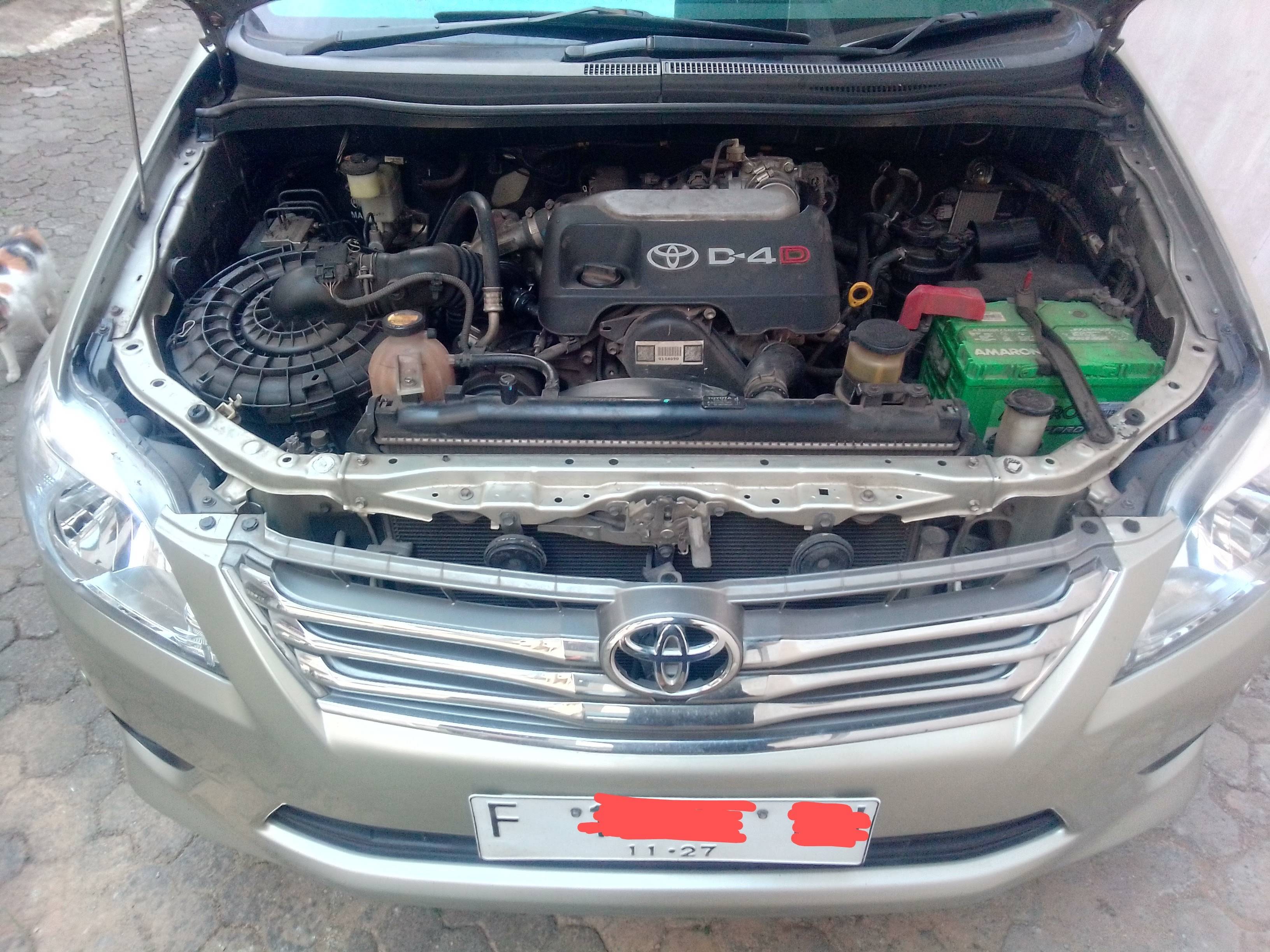 2012 Toyota Kijang Innova Bekas 2012 Toyota Kijang Innova Bekas