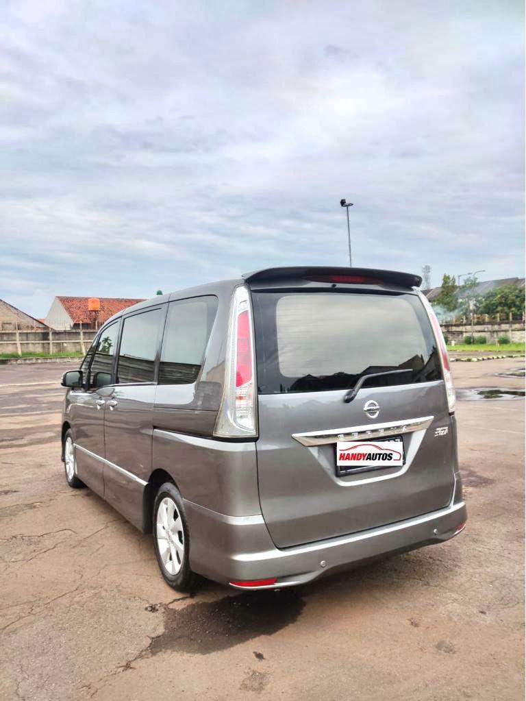 2013 Nissan Serena 2013 Nissan Serena