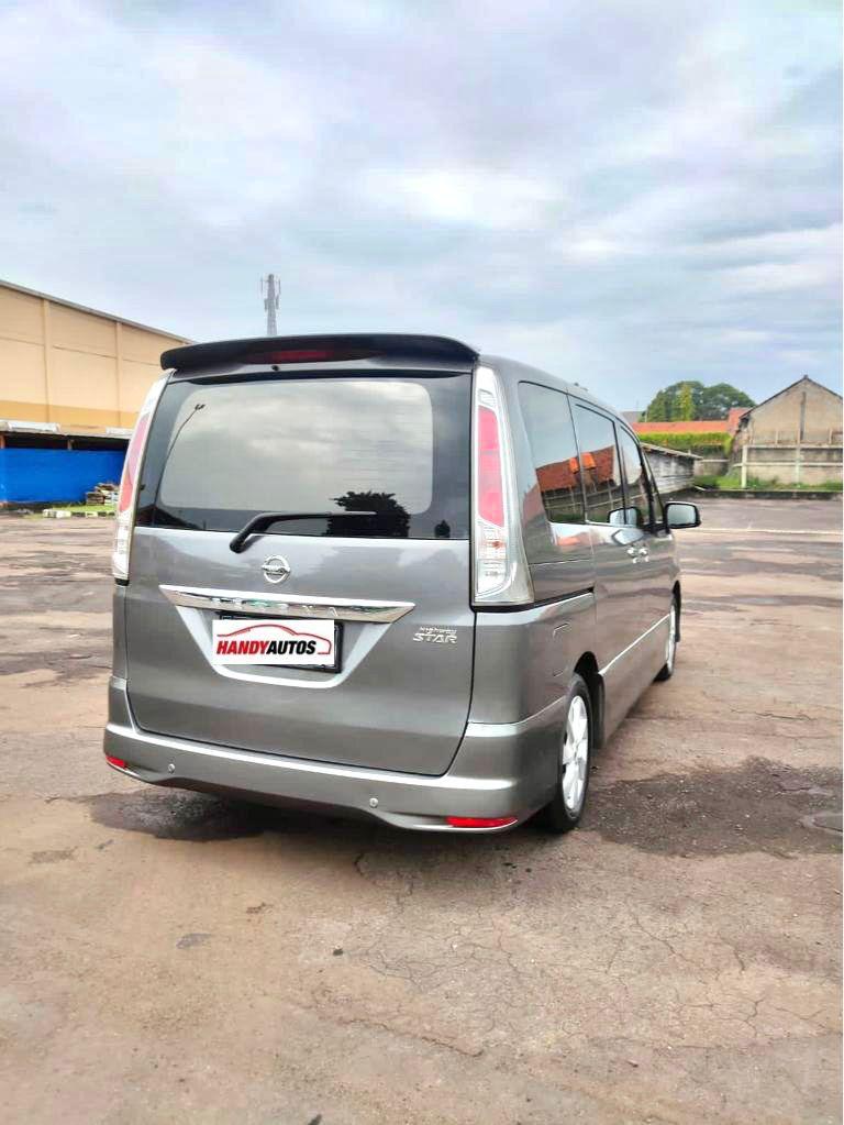 2013 Nissan Serena 2013 Nissan Serena