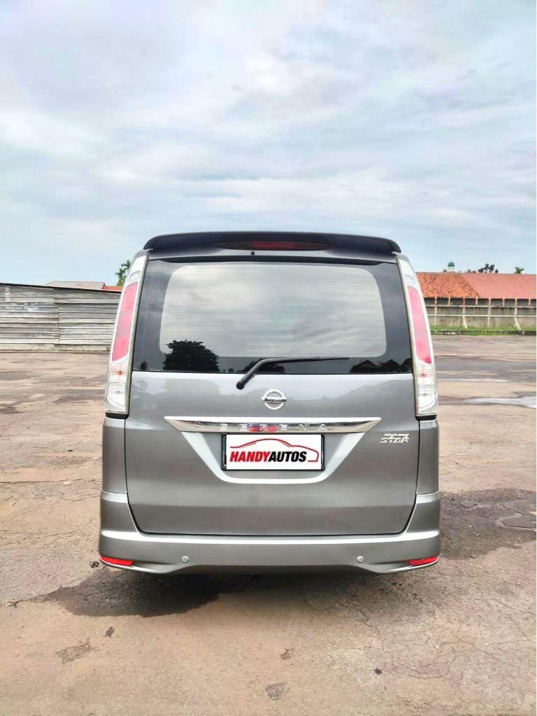 2013 Nissan Serena 2013 Nissan Serena