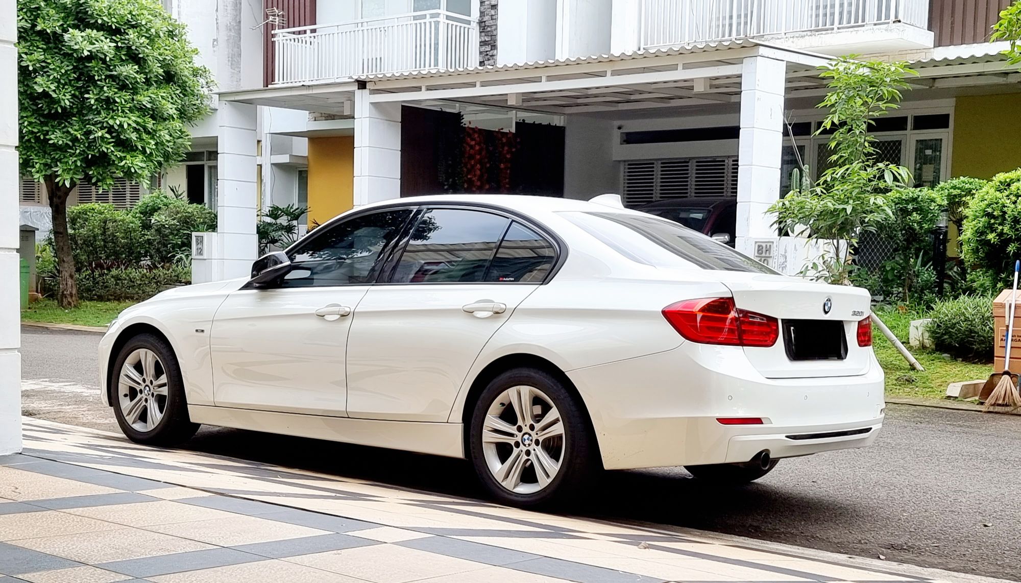 2014 BMW 3 Series Sedan 2014 BMW 3 Series Sedan