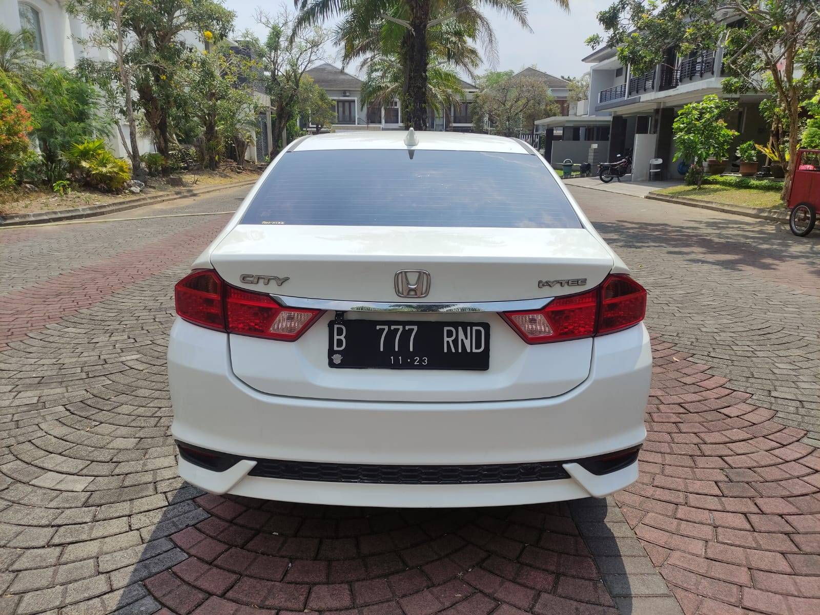 Beli mobil bekas