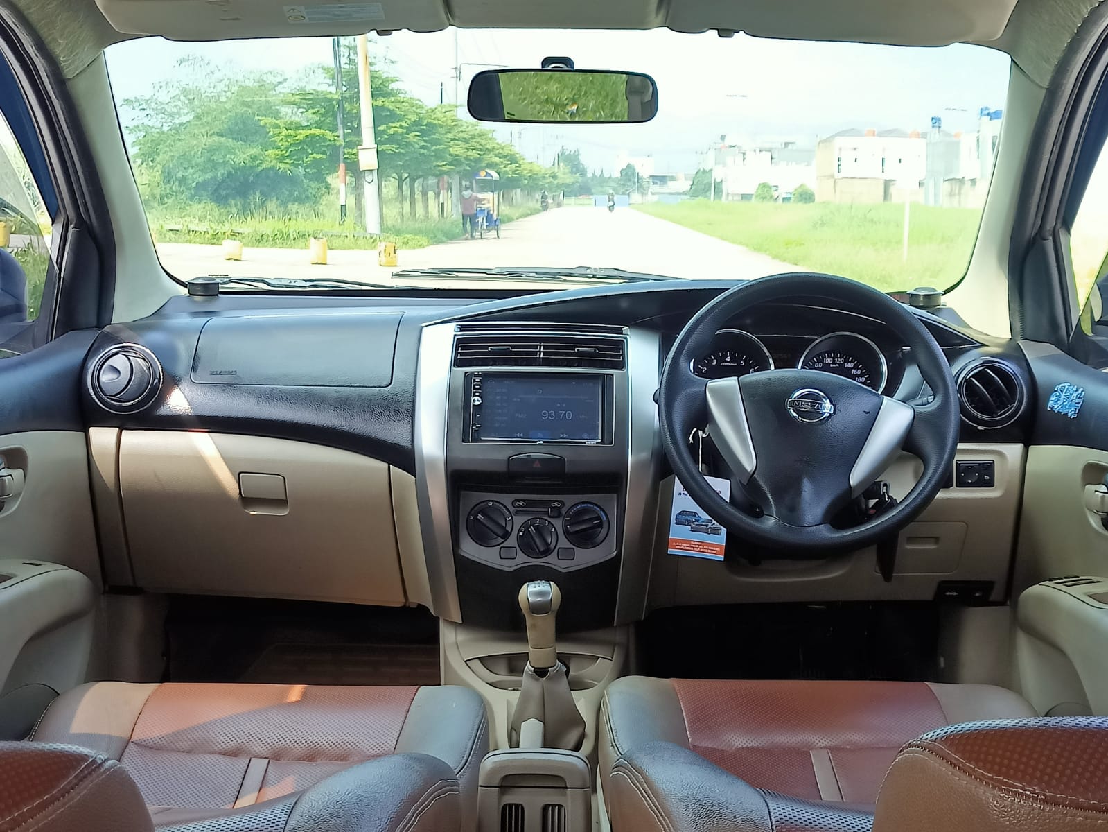 2015 Nissan Grand Livina 2015 Nissan Grand Livina