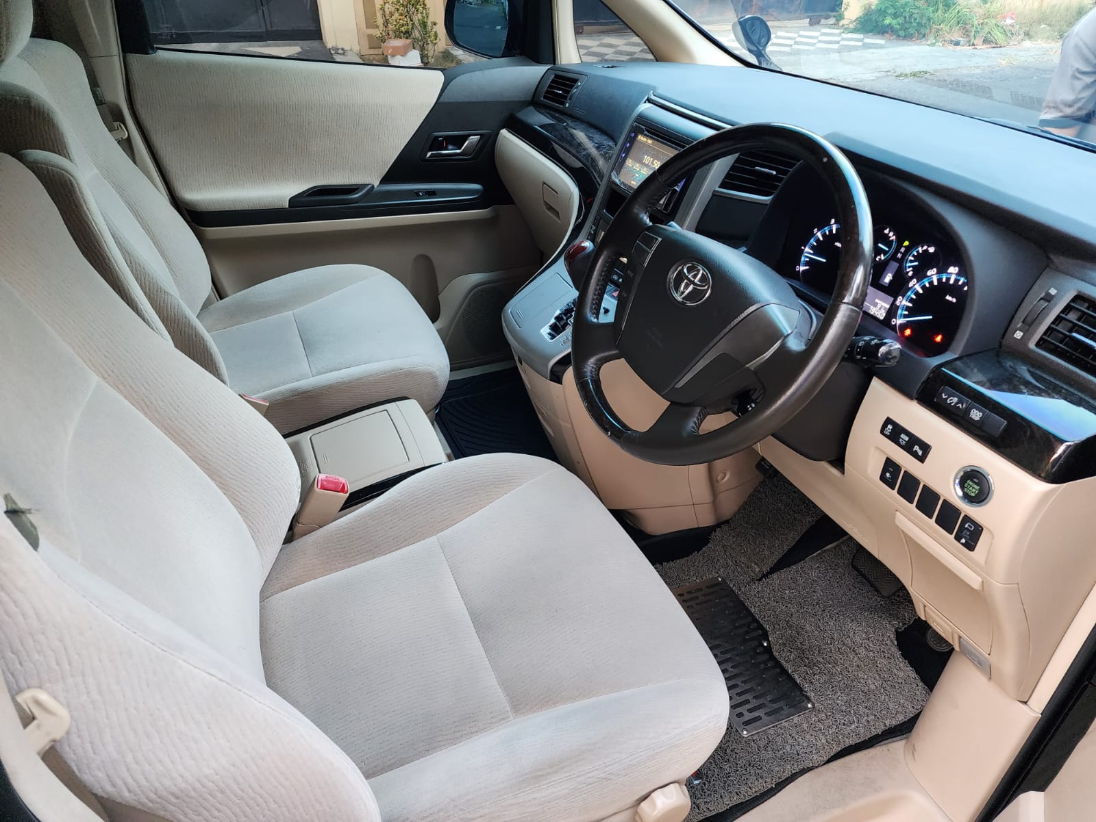 2010 Toyota Alphard Vellfire 2010 Toyota Alphard Vellfire