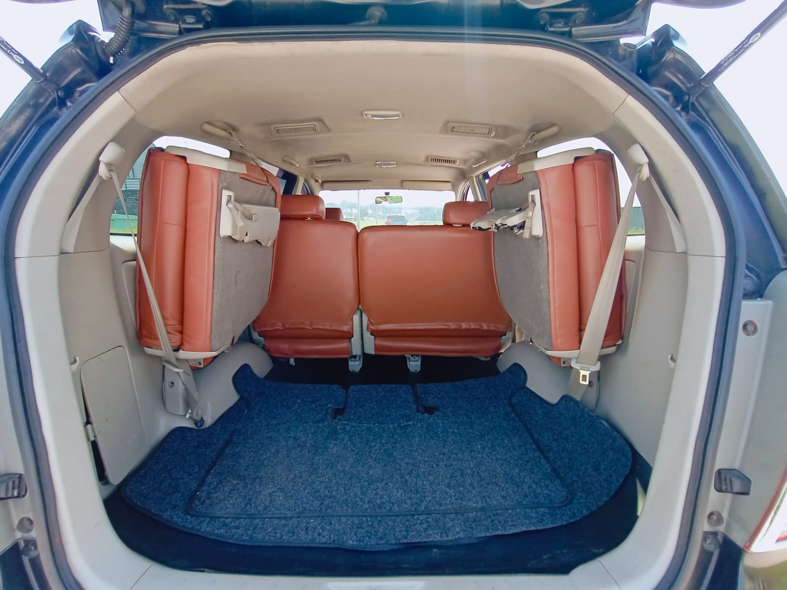 2013 Toyota Kijang Innova 2013 Toyota Kijang Innova