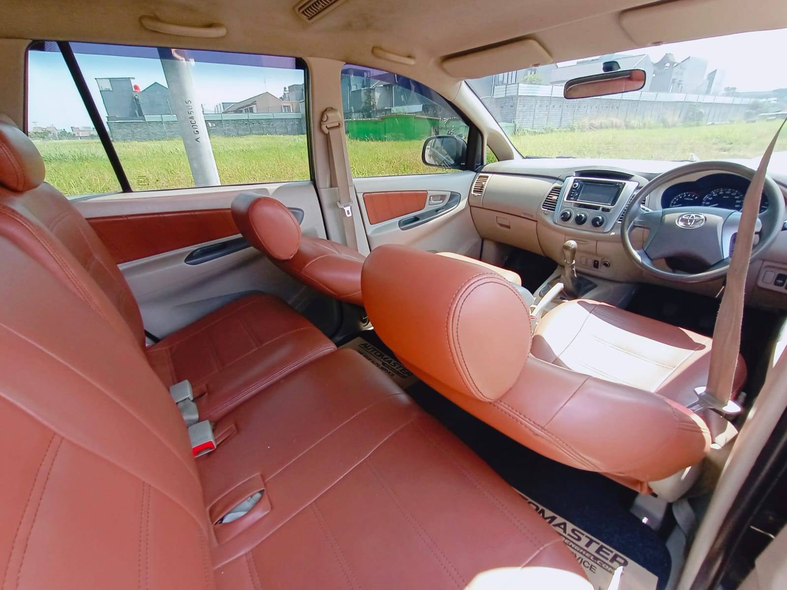 2013 Toyota Kijang Innova 2013 Toyota Kijang Innova