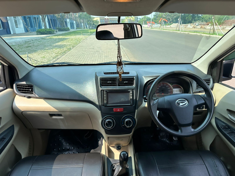 2012 Daihatsu Xenia 2012 Daihatsu Xenia