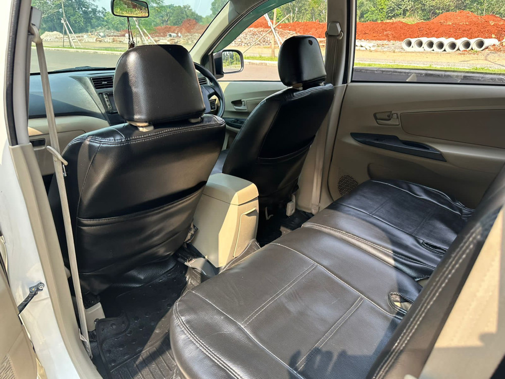 2012 Daihatsu Xenia 2012 Daihatsu Xenia