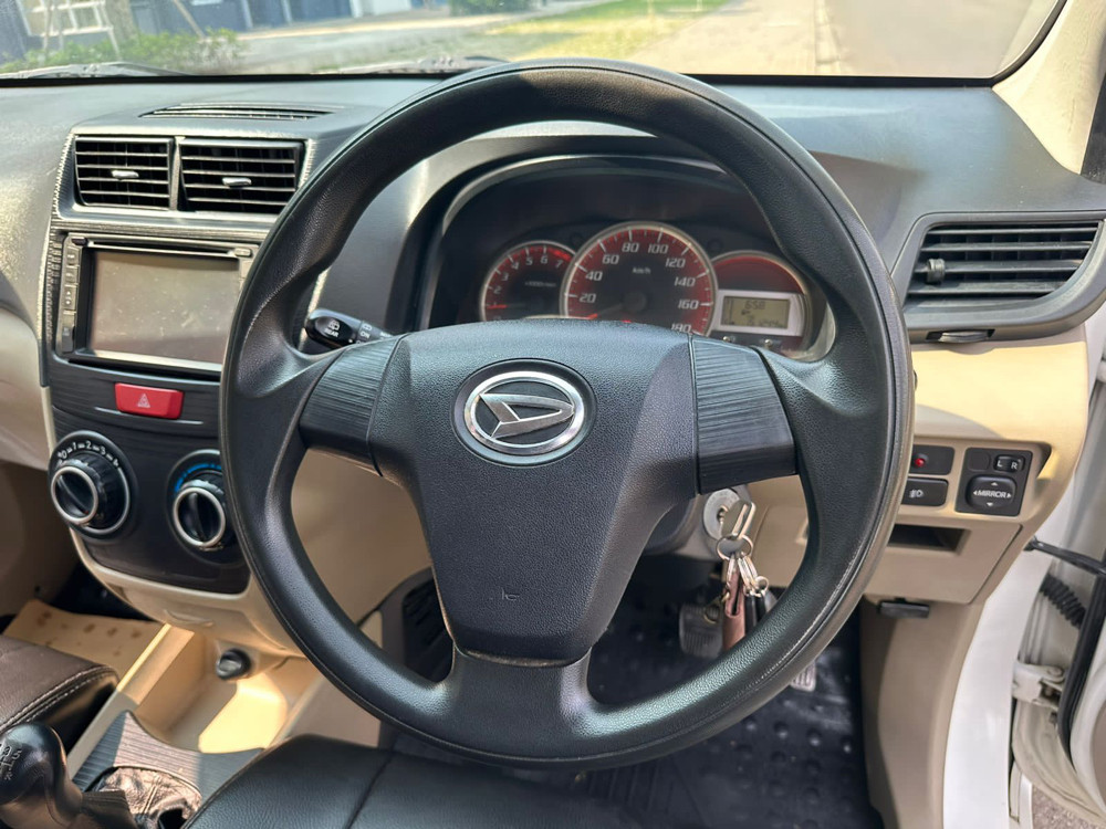 2012 Daihatsu Xenia 2012 Daihatsu Xenia