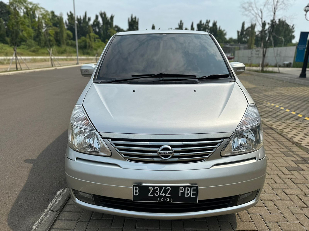2012 Nissan Serena 2012 Nissan Serena