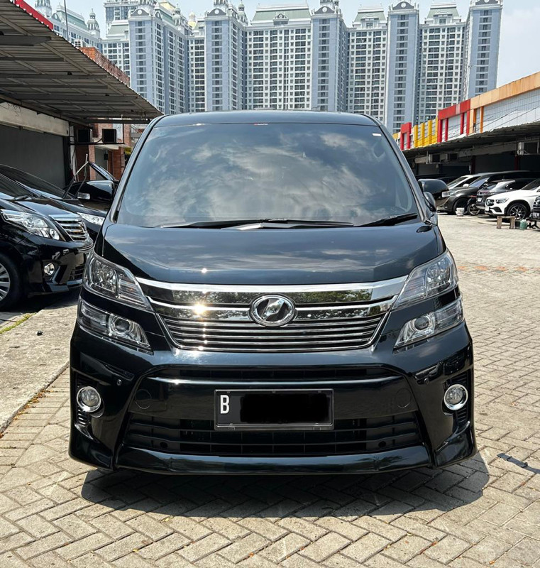 Second Hand 2014 Toyota Vellfire Second Hand 2014 Toyota Vellfire