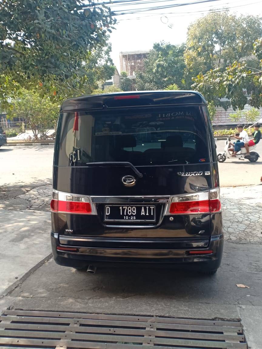 Dijual 2020 Daihatsu Luxio 1.5L X AT STD 1.5L X AT STD Bekas