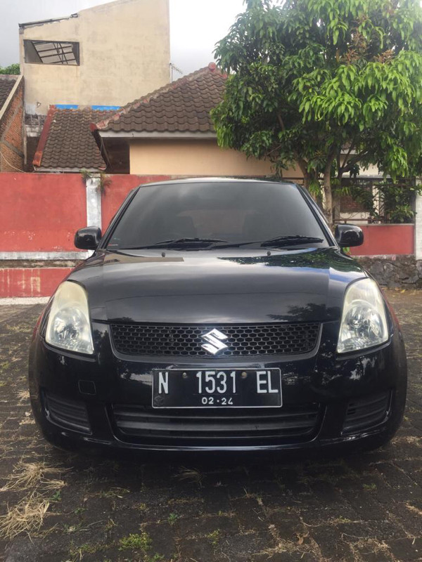 2011 Suzuki Swift Bekas 2011 Suzuki Swift Bekas