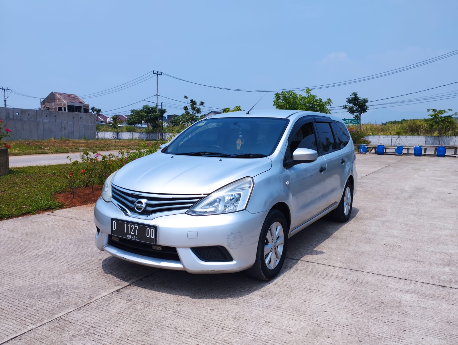 2013 Nissan Grand Livina 2013 Nissan Grand Livina