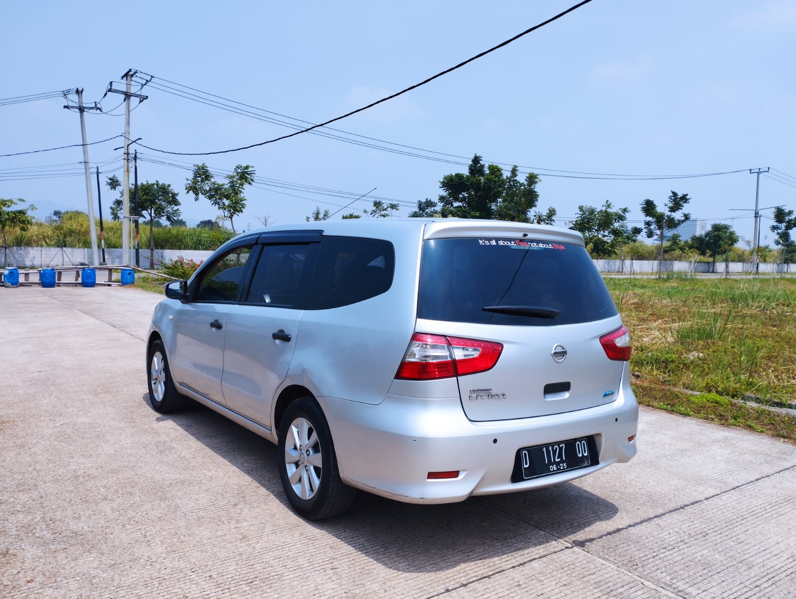 2013 Nissan Grand Livina 2013 Nissan Grand Livina