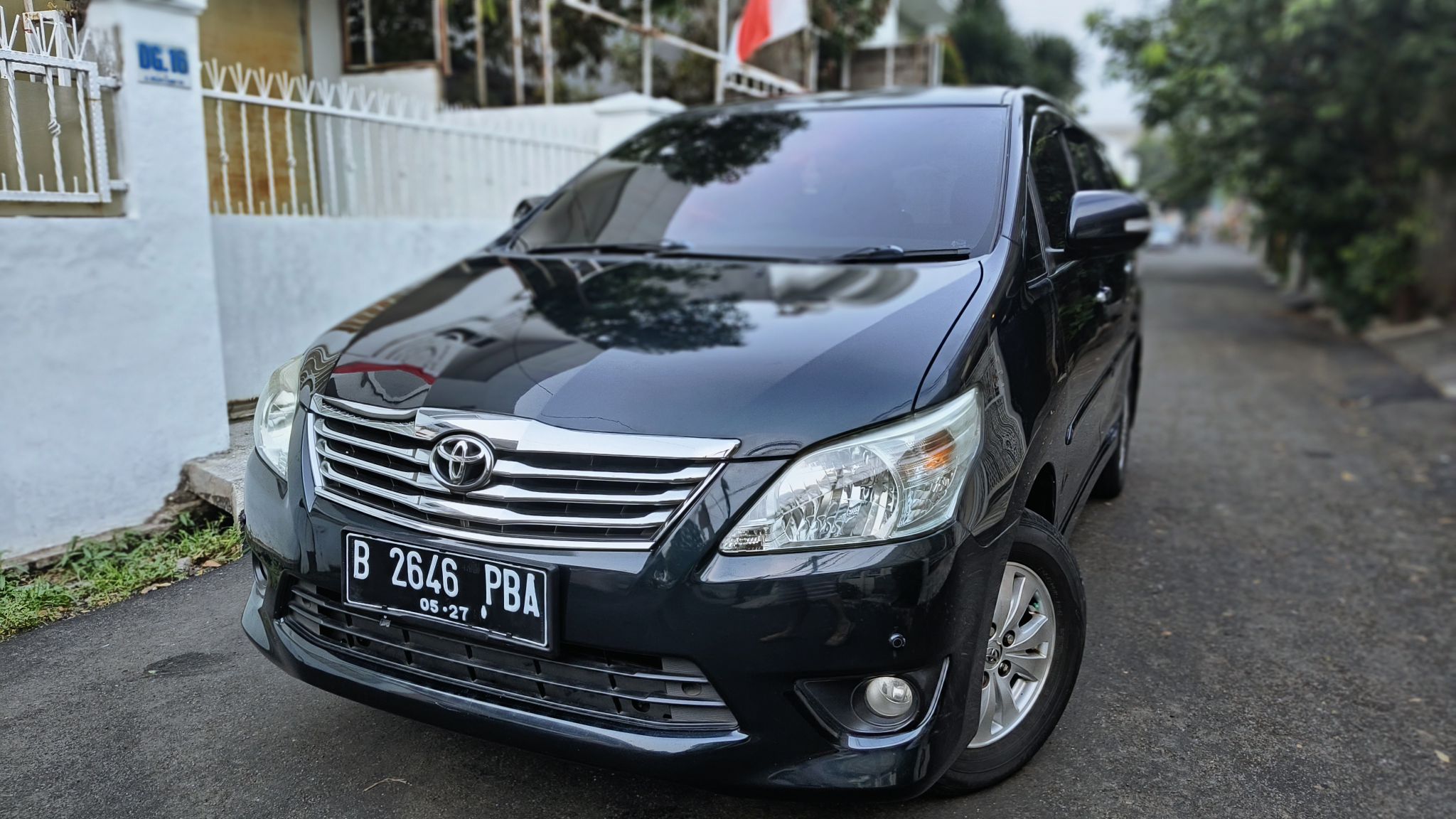 2012 Toyota Kijang  Bekas 2012 Toyota Kijang  Bekas