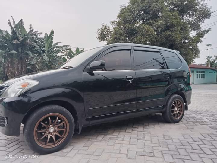 2009 Toyota Kijang Innova 2009 Toyota Kijang Innova