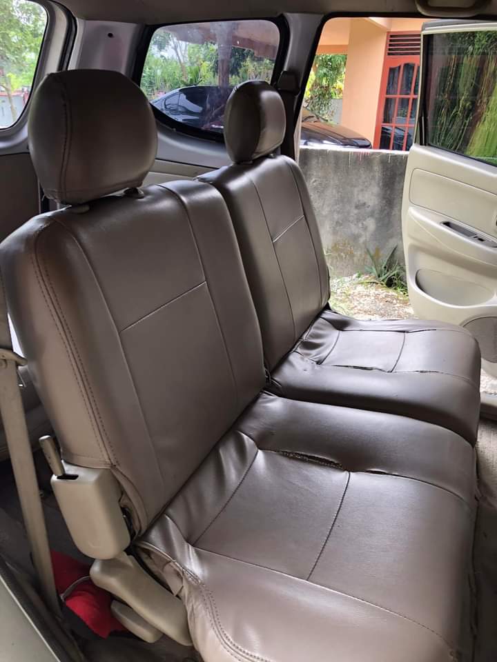 2010 Daihatsu Xenia 2010 Daihatsu Xenia