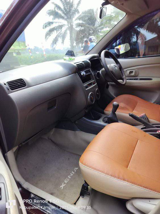 2010 Daihatsu Xenia 2010 Daihatsu Xenia