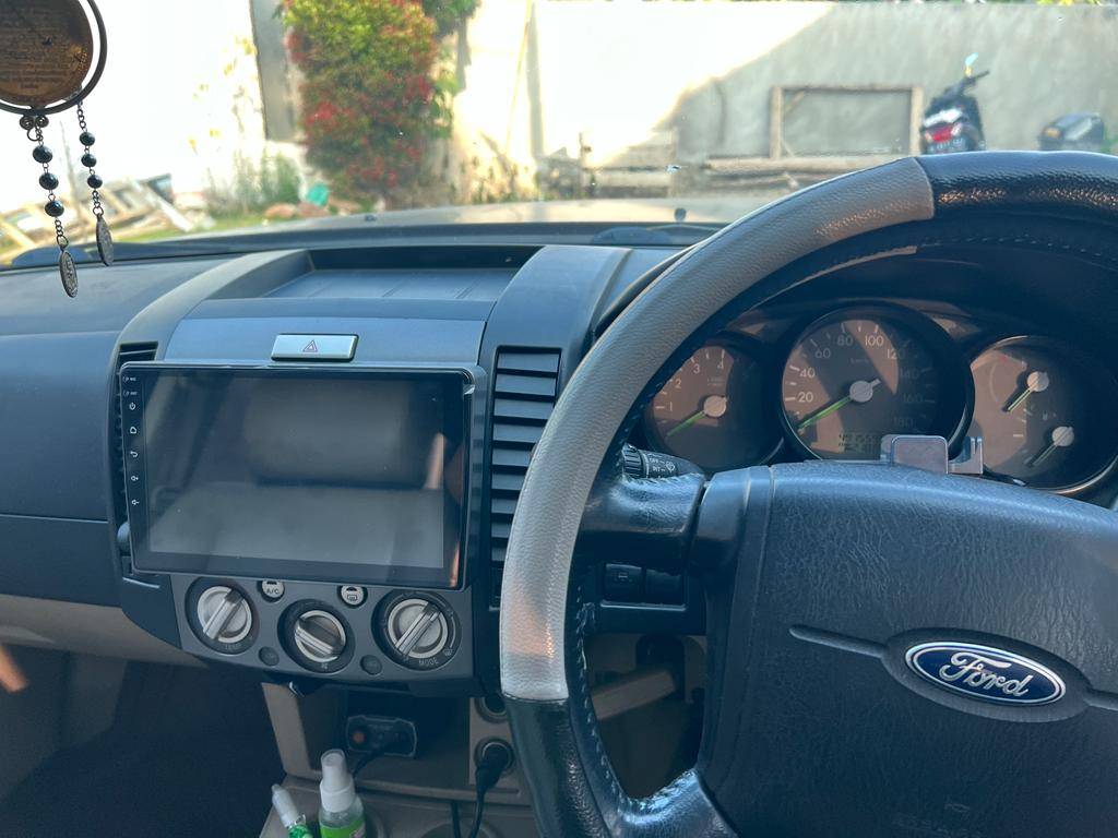 2008 Ford Everest 2.5 4X2 MT XLT 2.5 4X2 MT XLT tua