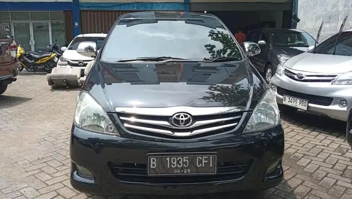 2010 Toyota Kijang Innova 2010 Toyota Kijang Innova