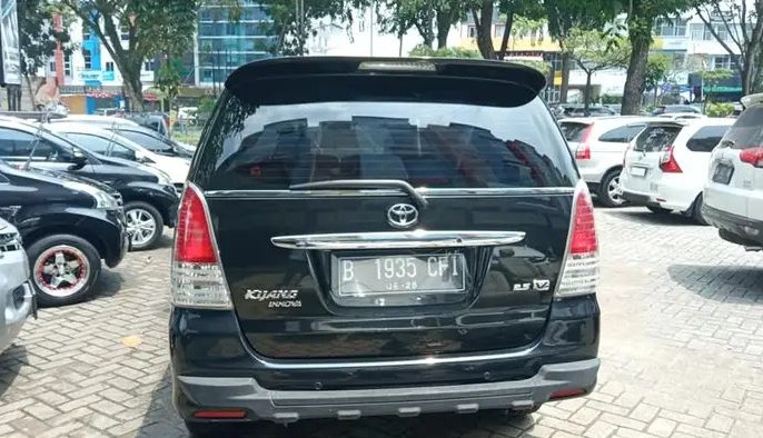 2010 Toyota Kijang Innova 2010 Toyota Kijang Innova