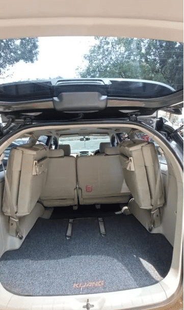 2010 Toyota Kijang Innova 2010 Toyota Kijang Innova