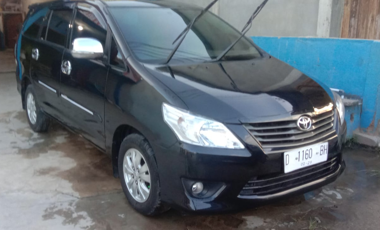 2013 Toyota Kijang Innova 2013 Toyota Kijang Innova