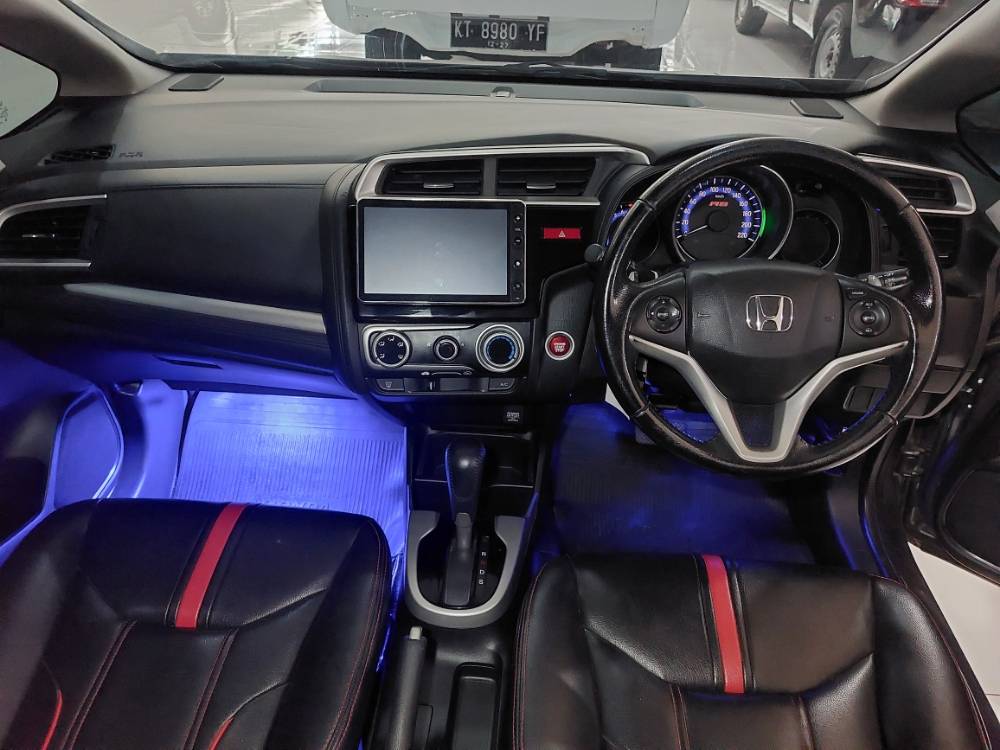 Dijual 2017 Honda Jazz  RS CVT A/T RS CVT A/T Bekas