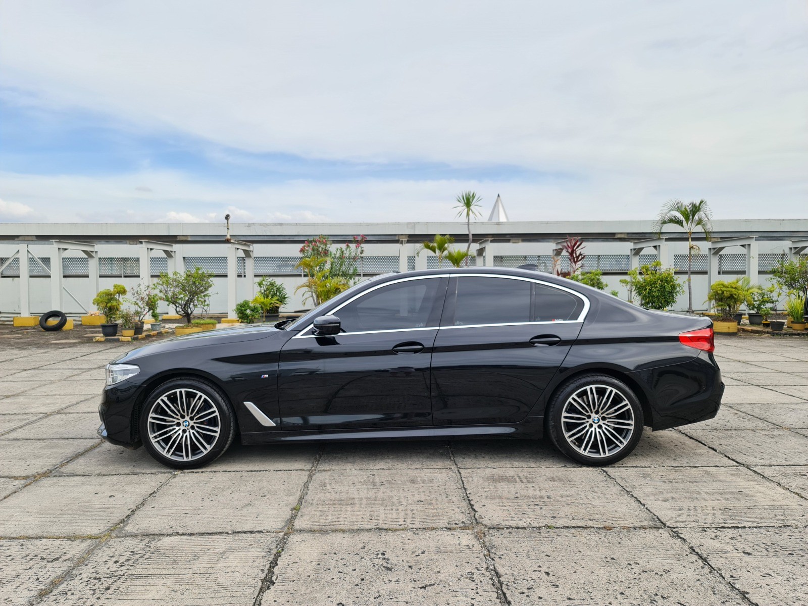 2019 BMW 5 Series Sedan 2019 BMW 5 Series Sedan