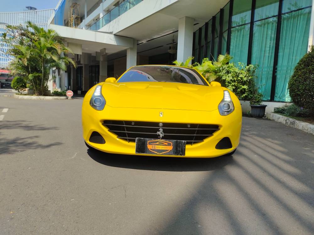 Used 2015 Ferrari California T 90° V8 with direct fuel injection 90° V8 with direct fuel injection