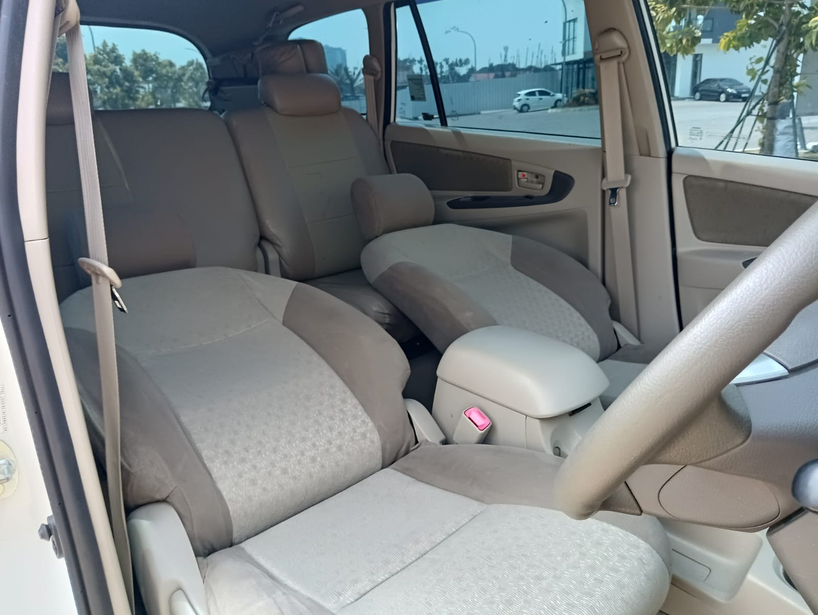 2015 Toyota Kijang Innova 2015 Toyota Kijang Innova