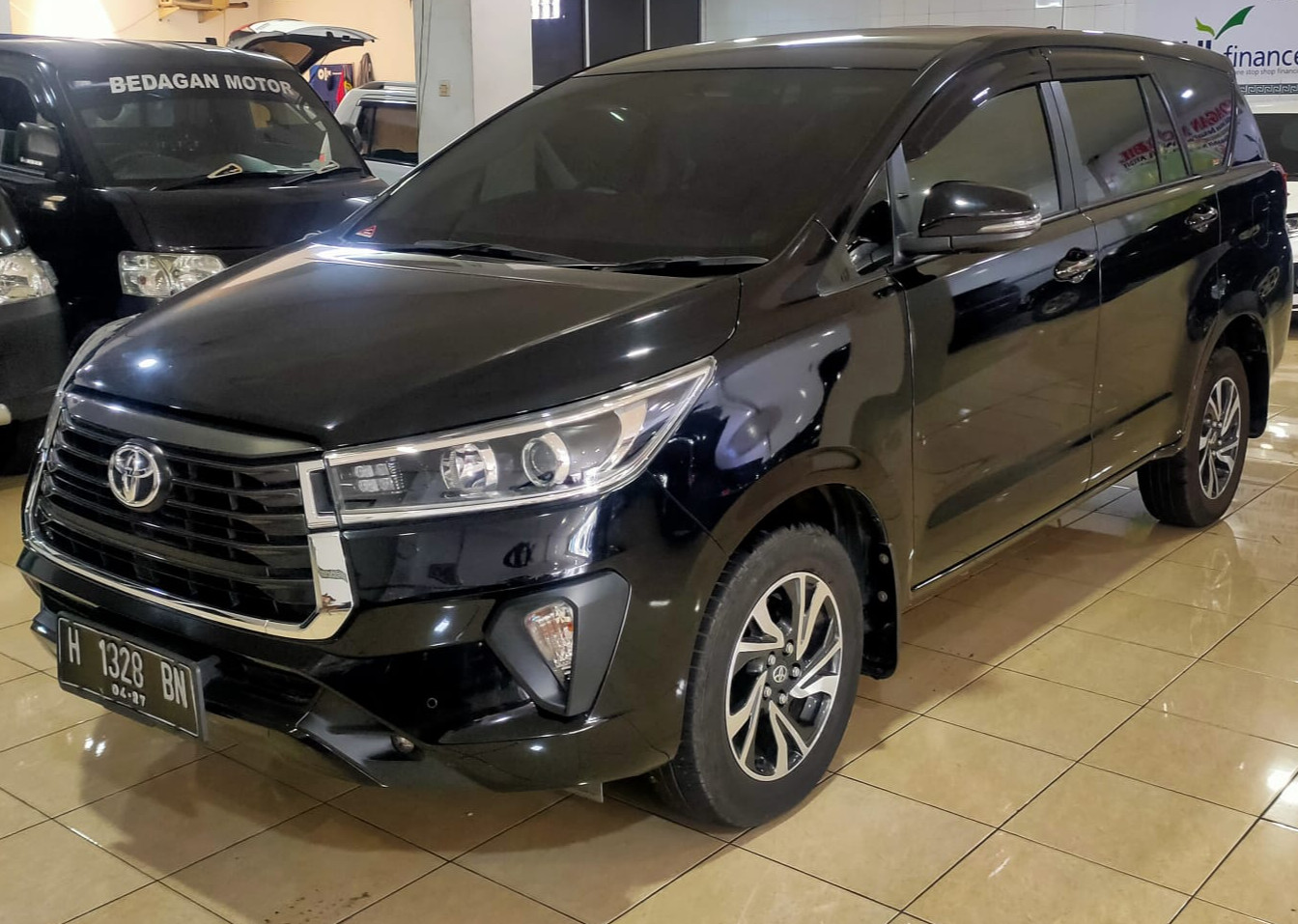 Second Hand 2022 Toyota Kijang Innova Second Hand 2022 Toyota Kijang Innova