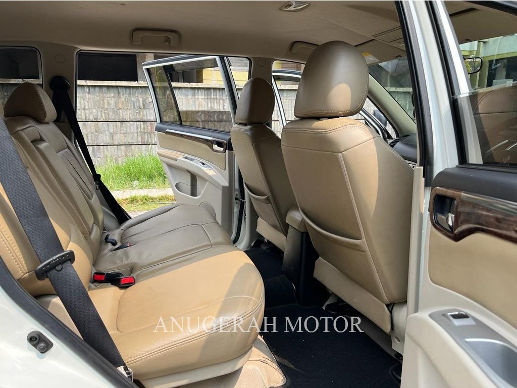 2011 Mitsubishi Pajero Sport  2011 Mitsubishi Pajero Sport