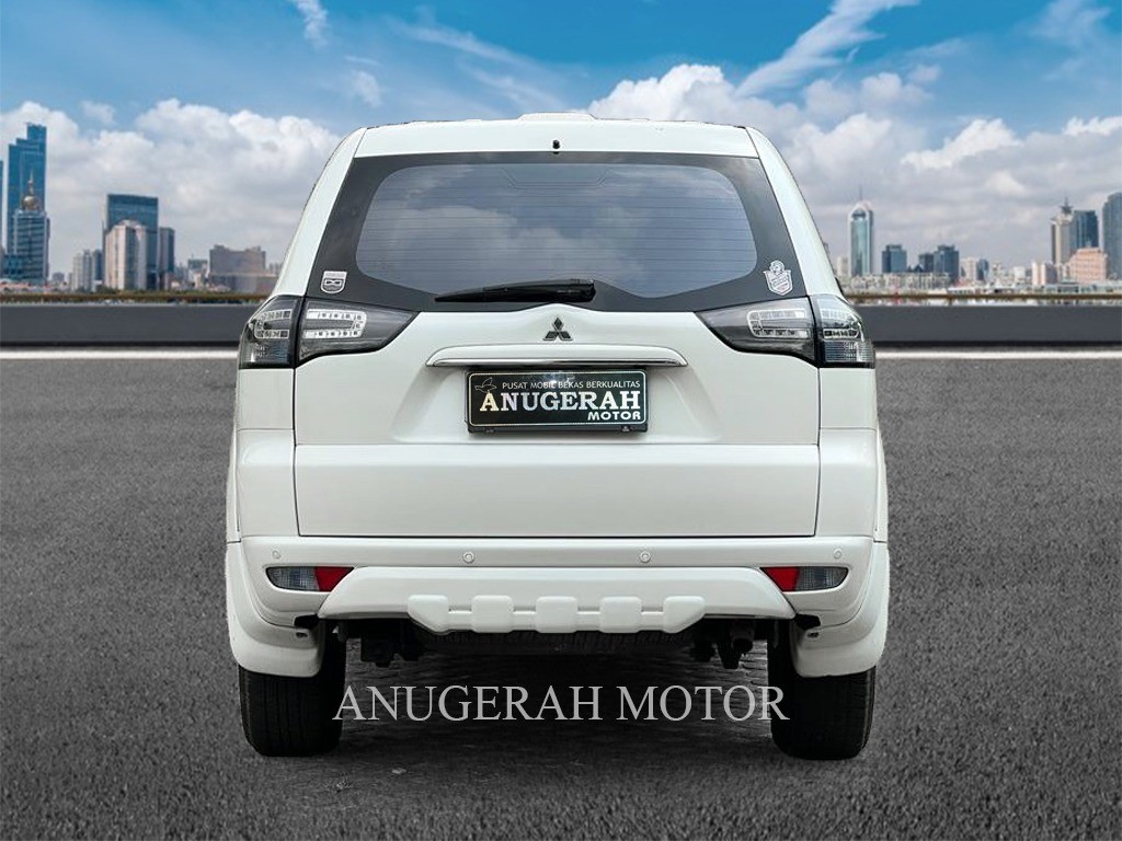 2011 Mitsubishi Pajero Sport  2011 Mitsubishi Pajero Sport