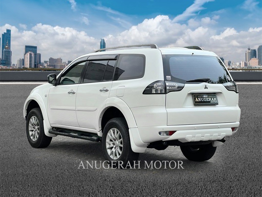 2011 Mitsubishi Pajero Sport  2011 Mitsubishi Pajero Sport