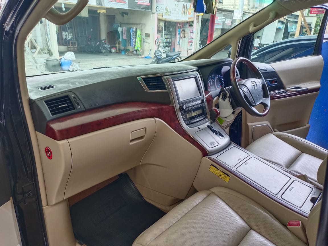2010 Toyota Alphard 2010 Toyota Alphard