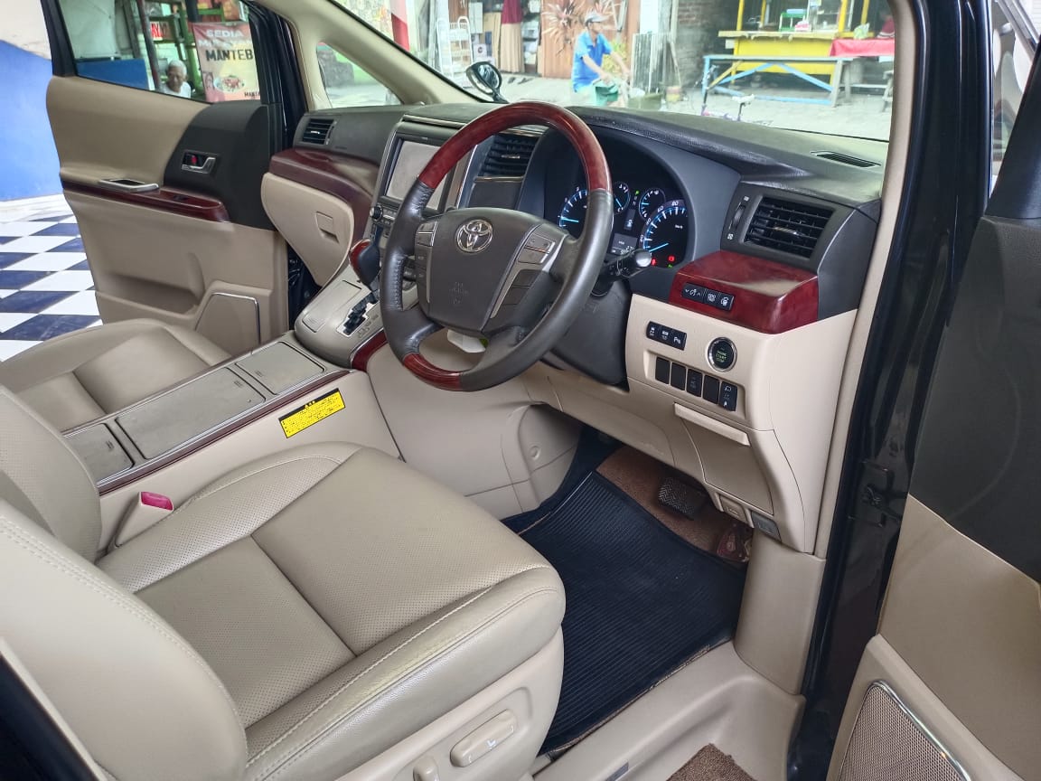 2010 Toyota Alphard 2010 Toyota Alphard