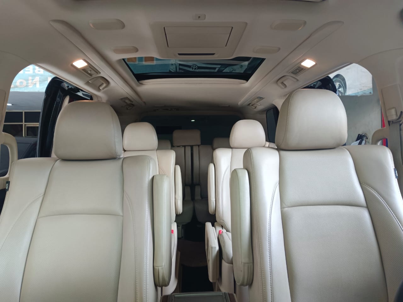 2010 Toyota Alphard 2010 Toyota Alphard