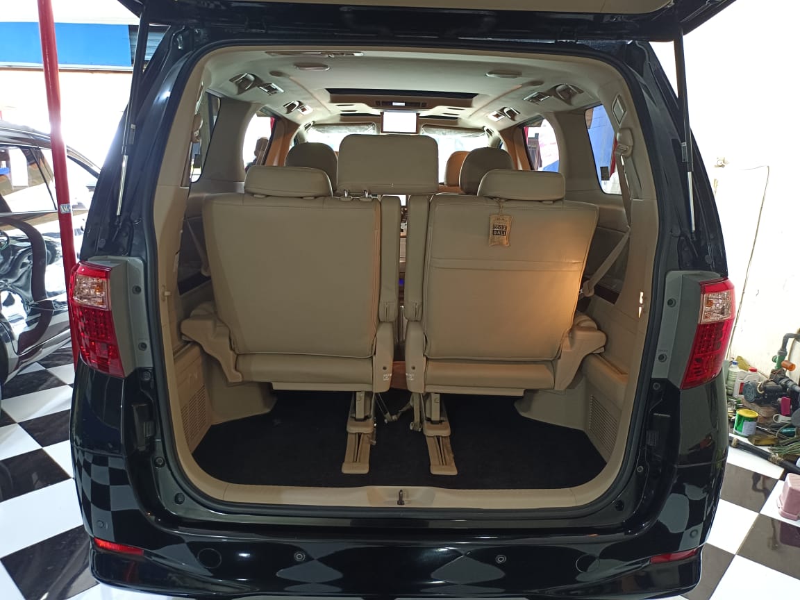 2010 Toyota Alphard 2010 Toyota Alphard