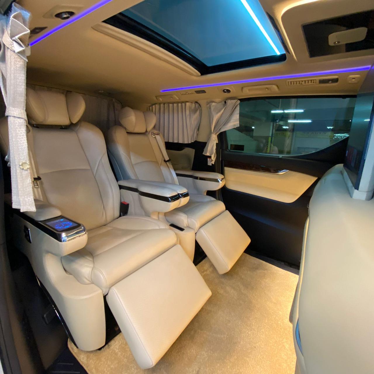 2019 Toyota Alphard  3.5 Q A/T 2019 Toyota Alphard  3.5 Q A/T