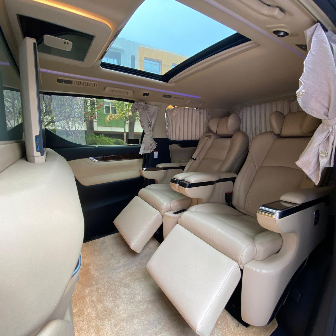 2019 Toyota Alphard  3.5 Q A/T 2019 Toyota Alphard  3.5 Q A/T