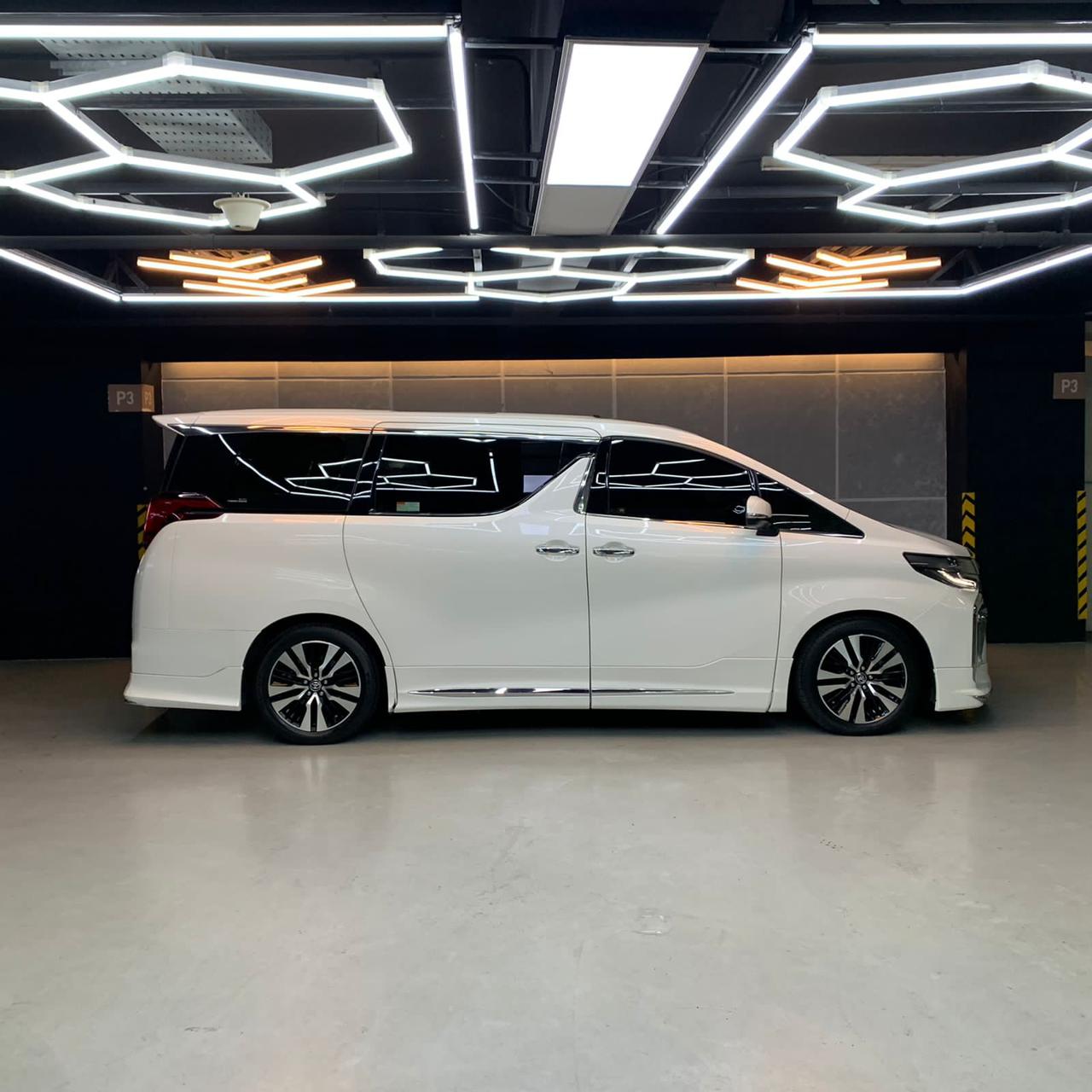 2019 Toyota Alphard  3.5 Q A/T 2019 Toyota Alphard  3.5 Q A/T