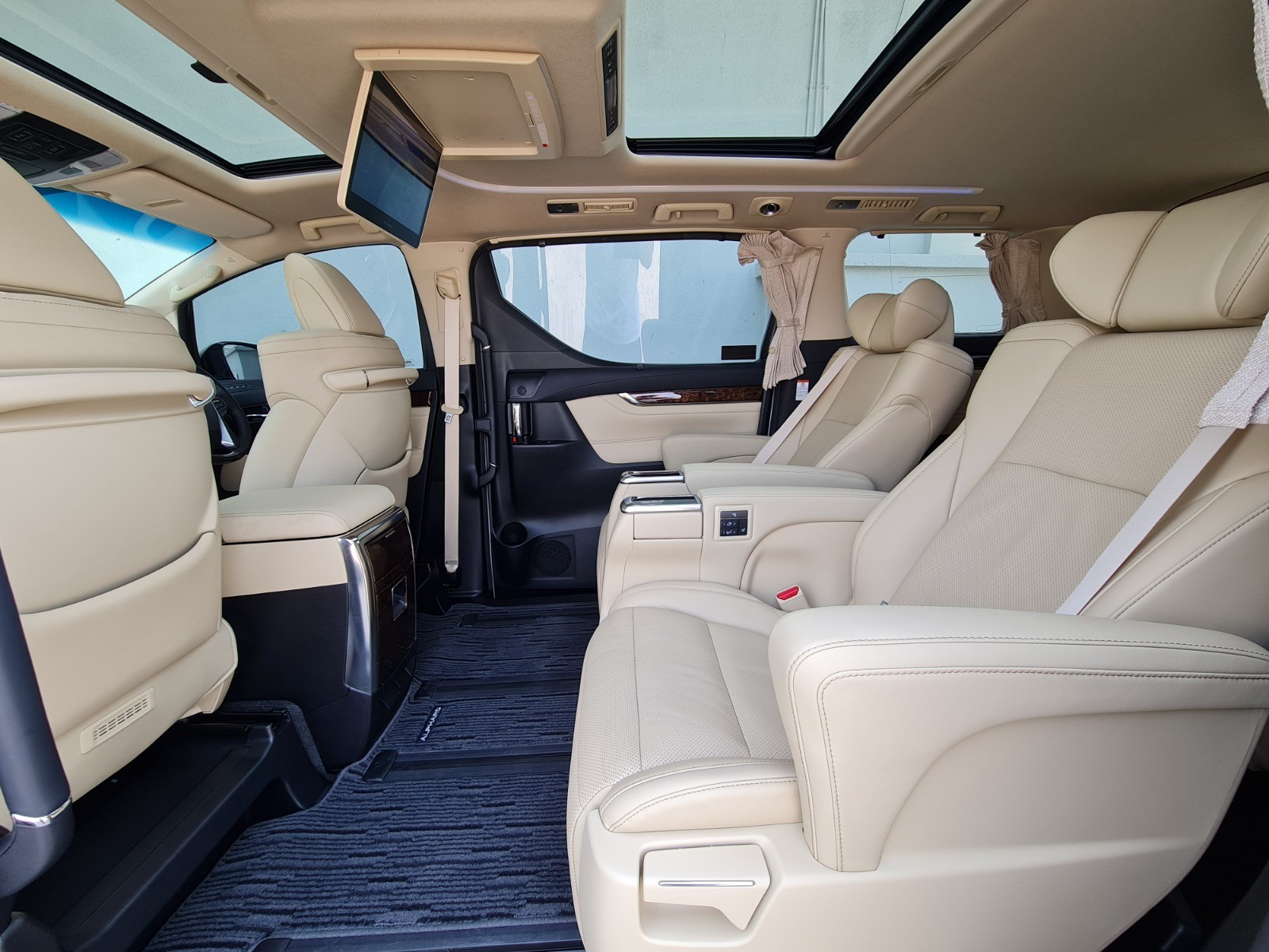 2021 Toyota Alphard 2021 Toyota Alphard