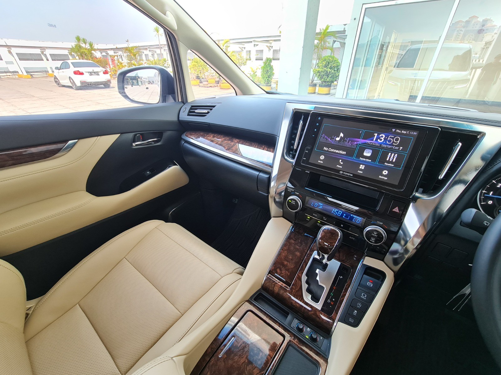 2021 Toyota Alphard 2021 Toyota Alphard