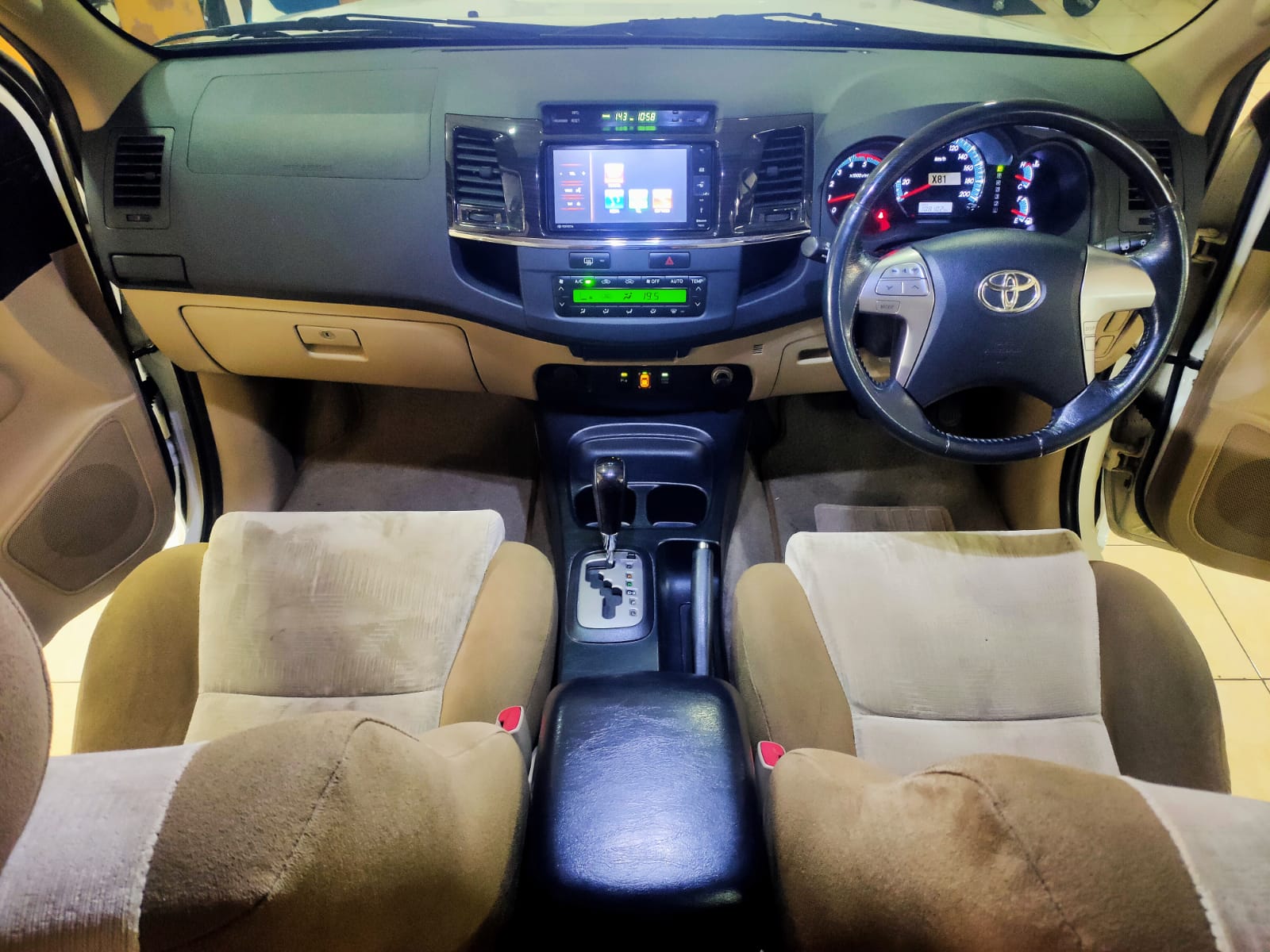 2015 Toyota Fortuner  2015 Toyota Fortuner