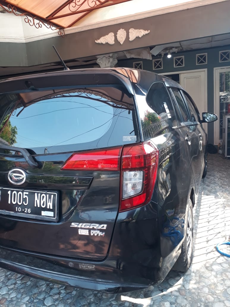 Second Hand 2016 Daihatsu Sigra  1.2 R AT DLX MC Second Hand 2016 Daihatsu Sigra  1.2 R AT DLX MC