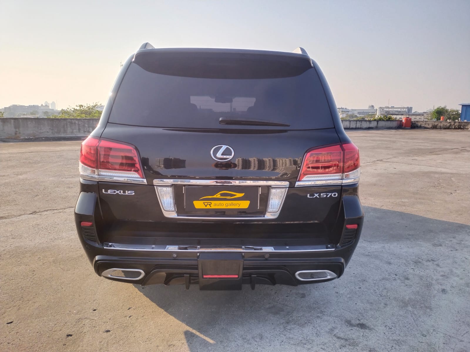 2011 Lexus LX 570 2011 Lexus LX 570
