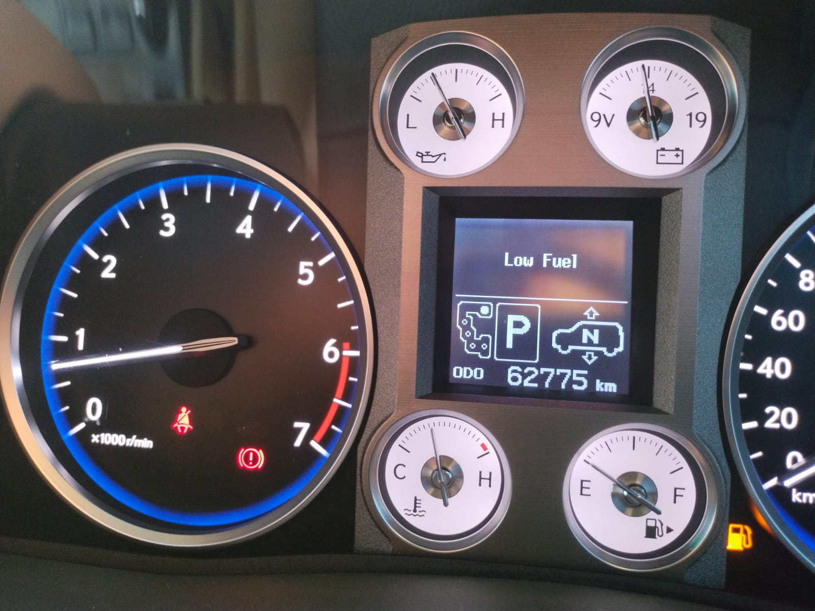 2011 Lexus LX 570 2011 Lexus LX 570