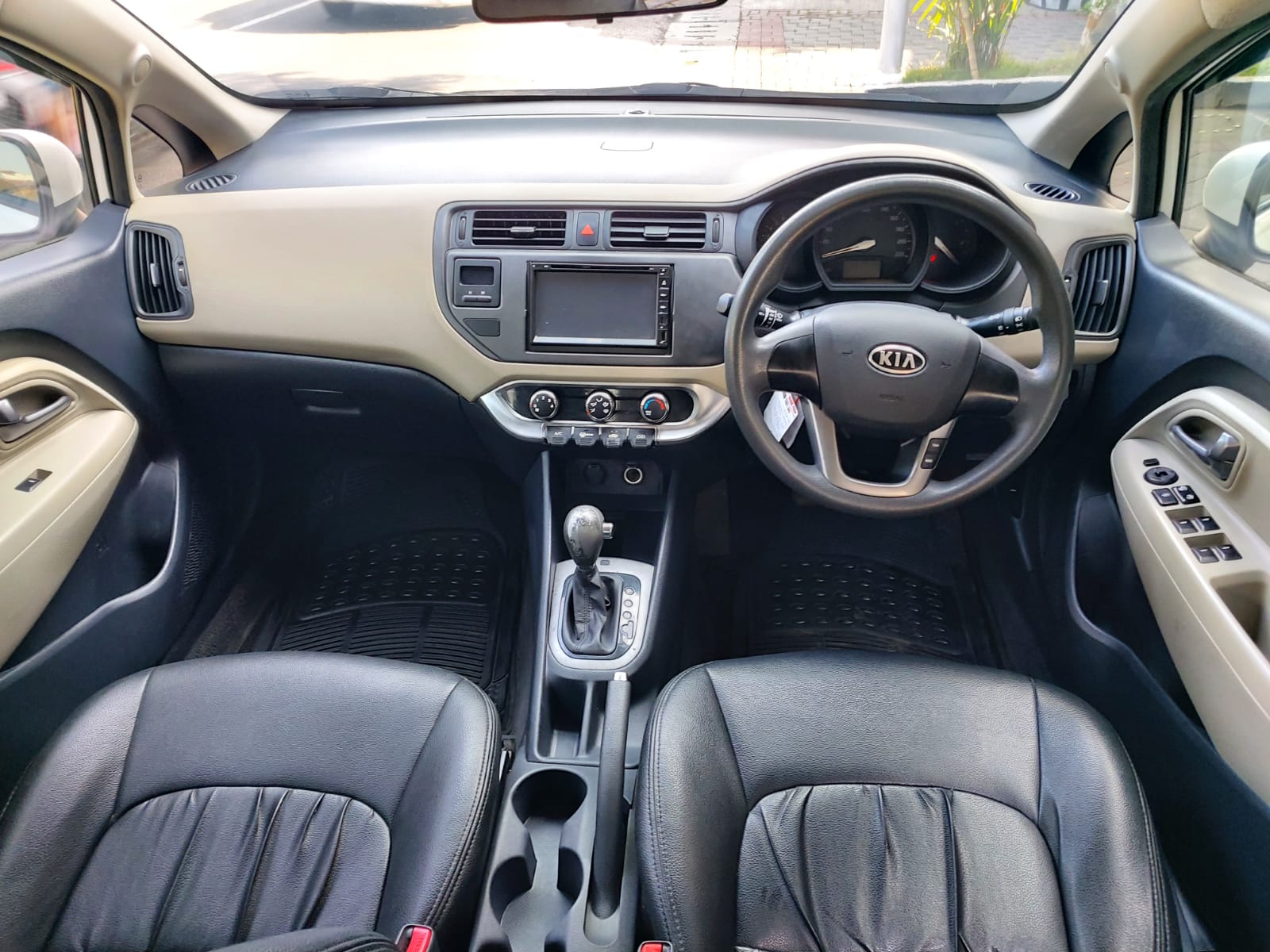 2012 Kia Rio 2012 Kia Rio